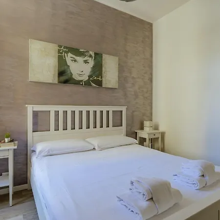 Yourbanflat Clock Tower Apartment